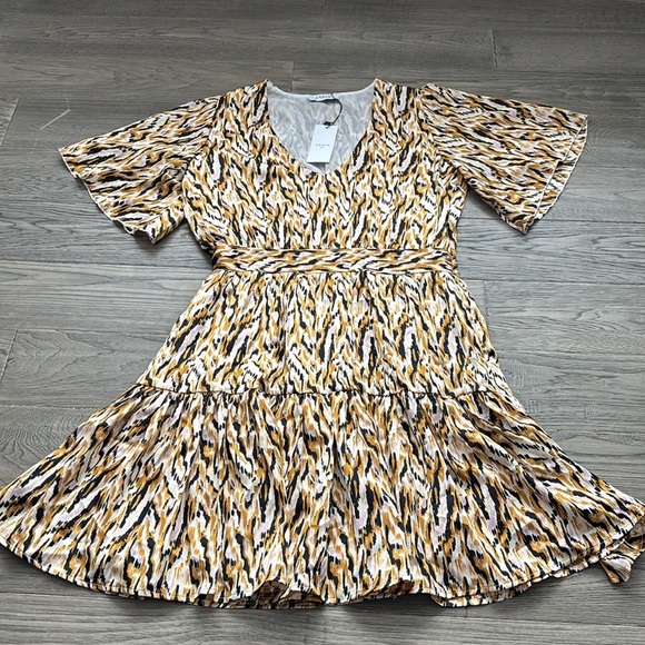 Axara Paris | Colourful splat printed flowy dress / New with tags Size M - Picture 2 of 14